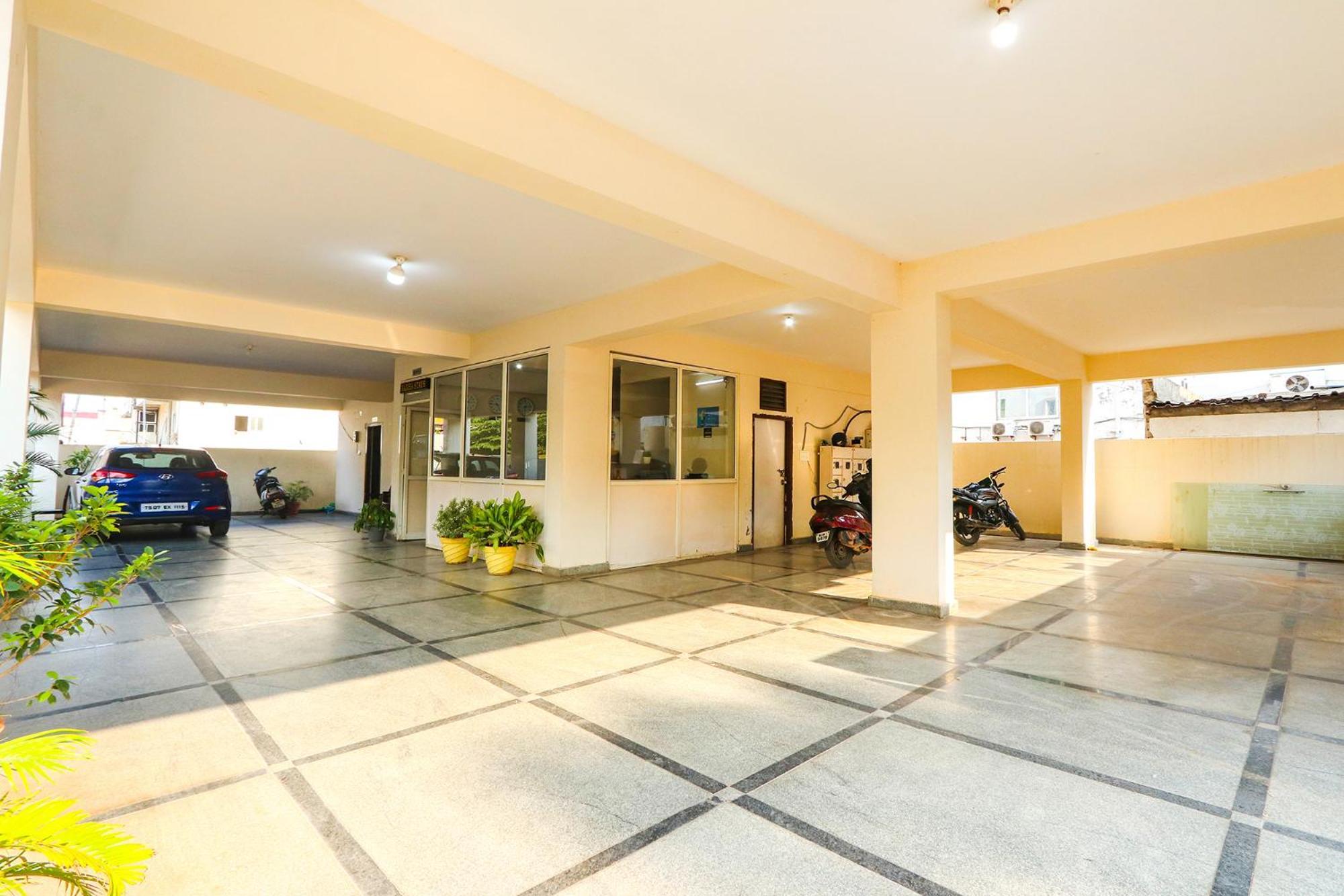 Fabhotel Namaha Suites - Nr Hyderabad International Airport, Shamshabad Buitenkant foto